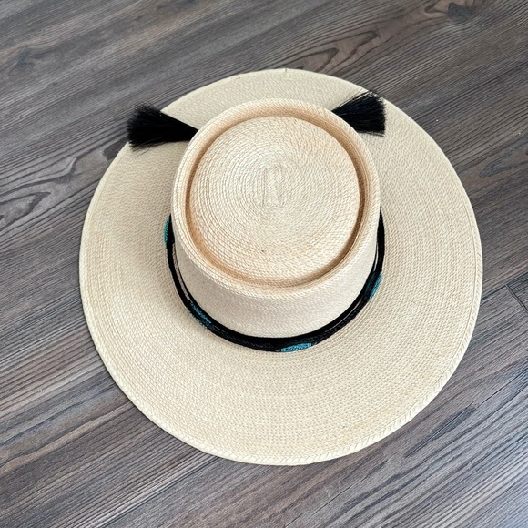 Handcuffed of Palm Leaves In Guatemala Sun Hat 7/8 (55) Sun Body Hats main image 7